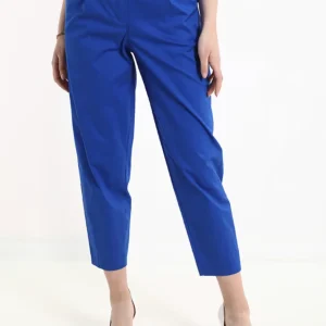 Calça com cinto